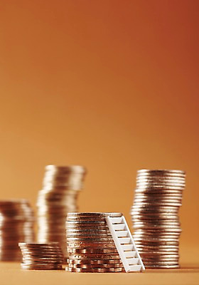 포토 JPG 스튜디오촬영 백그라운드 컨셉 돈 비즈니스 사다리 실내 근접촬영 사람없음 아웃포커스 금융 경제 쌓기 동전 스마트 오브젝트 국내포토 뷰포인트 모션 촬영기법 내부 도구 재산 파일형식