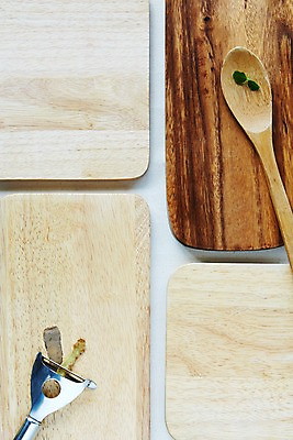 포토 JPG 스튜디오촬영 생활용품 주방용품 도마 수저 실내 사람없음 숟가락 도구 나이프 오브젝트 감자칼 나무도마 국내포토 식기 내부 목재 칼 파일형식