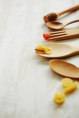 포토 JPG 스튜디오촬영 생활용품 포크 식재료 주방용품 파스타 수저 실내 사람없음 아웃포커스 숟가락 도구 오브젝트 주걱 국내포토 식기 서양음식 촬영기법 내부 파일형식