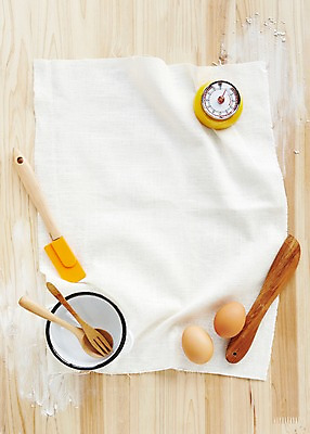 포토 JPG 스튜디오촬영 그릇 식기 생활용품 포크 식재료 주방용품 실내 사람없음 수건 계란 숟가락 도구 오브젝트 밀가루 제빵 주걱 타이머 국내포토 수저 내부 위생용품 제과제빵 알 가루 파일형식