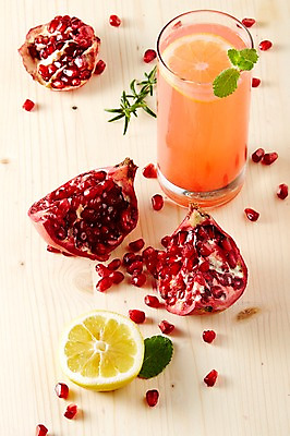 포토 JPG 스튜디오촬영 음료 음식 과일 잔 실내 사람없음 컵 주스 과일주스 레몬 자몽 석류 생과일 자몽주스 국내포토 식기 내부 파일형식