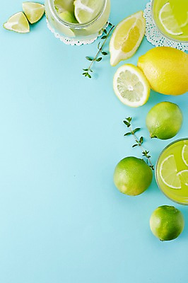 포토 JPG 스튜디오촬영 음료 음식 과일 잔 실내 사람없음 장식 컵 주스 과일주스 레몬 레모네이드 라임 생과일 에이드 트로피컬아트 국내포토 식기 내부 그림 파일형식