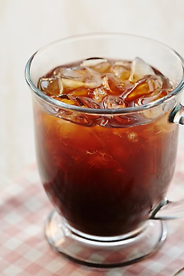 포토 JPG 스튜디오촬영 커피 음료 음식 잔 실내 사람없음 아웃포커스 컵 얼음 아메리카노 아이스커피 아이스아메리카노 국내포토 자연요소 식기 촬영기법 내부 파일형식