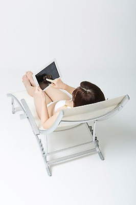 포토 JPG 스튜디오촬영 우먼라이프 계절 여자 수영복 여유 휴가 휴식 실내 한명 들기 사람 동양인 20대 성인 여름 여름휴가 바캉스 비키니 태블릿 눕기 섹시 터치 한국인 웹서핑 선베드 비치베드 의료성형뷰티 여자만 여자한명만 성인여자만 청년만 청년여자만 성인한명만 청년여자한명만 성인여자한명만 성인만 국내포토 1 라이프스타일 옷 감정 컨셉 의자 모션 인종 청년 내부 전자제품 스마트기기 파일형식 여름_계절