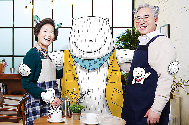 PSD 식물 동물 편집 편집이미지 라이프스타일 부부 커플 응시 여자 할아버지 노년 남자 화분 할머니 커피 백그라운드 창문 탁자 포토일러 주전자 실내 합성일러스트 미소 웃음 사람 동양인 성인 두명 옆모습 실버라이프 노부부 고양이 앞치마 한국인 60대 커피잔 찻잔 디지털합성 편집일러스트 반려 노인만 성인만 이미지편집 시선 음료 뷰포인트 가구 포유류 관계 주방용품 잔 표정 인종 내부 생활 반려동물 파일형식