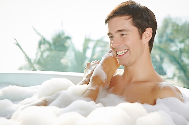 포토 JPG 서양인 외국인 백인 해외기획촬영 커플 남자 행복 여유 2013년태국 커플라이프 발 호텔 휴식 욕조 실내 웃음 사람 상반신 성인 두명 아웃포커스 신체부위 30대 뷰티 스파 목욕 거품 욕실 다리 즐거움 화장실 거품목욕 남자만 성인남자만 장년만 장년남자만 성인만 국내포토 라이프스타일 감정 컨셉 관계 숙소 촬영기법 표정 인종 내부 장년 청결 파일형식