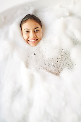 포토 JPG 서양인 외국인 해외기획촬영 여자 행복 여유 얼굴 2013년태국 호텔 휴식 욕조 실내 한명 웃음 사람 성인 신체부위 30대 하이앵글 뷰티 스파 목욕 거품 욕실 화장실 거품목욕 의료성형뷰티 성인여자한명만 장년만 장년여자만 장년여자한명만 국내포토 1 감정 뷰포인트 컨셉 숙소 표정 인종 내부 장년 청결 여자만 여자한명만 성인여자만 성인만 파일형식