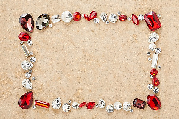 포토 JPG 스튜디오촬영 백그라운드 장신구 안내 프레임 실내 사람없음 광석 보석 알림 오브젝트 에메랄드 다이아몬드 루비 사파이어 국내포토 내부 파일형식