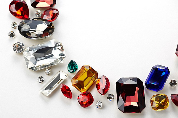 포토 JPG 스튜디오촬영 배경화면 백그라운드 장신구 안내 프레임 실내 사람없음 광석 보석 알림 오브젝트 에메랄드 다이아몬드 루비 사파이어 국내포토 내부 파일형식