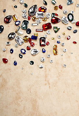 포토 JPG 스튜디오촬영 백그라운드 장신구 안내 프레임 실내 사람없음 광석 보석 알림 오브젝트 에메랄드 다이아몬드 루비 사파이어 국내포토 내부 파일형식