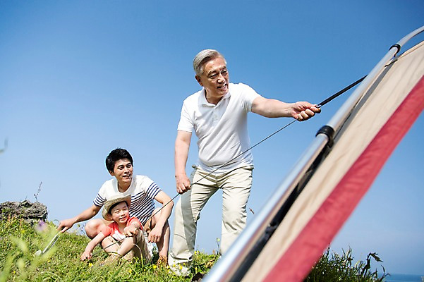 포토 JPG 주간 식물 라이프스타일 할아버지 노년 남자 꽃 행복 아들 어린이 여행 가족 하늘 손자 한국 텐트 서기 미소 웃음 사람 앉기 동양인 소년 잔디 초원 상반신 성인 야외 앞모습 세명 30대 부모 제주도 화목 다정 캠핑 한국인 자녀 가족라이프 풀 아빠 60대 섭지코지 부자지간 남자만 국내포토 자연요소 감정 아시아 뷰포인트 컨셉 관계 모션 레저 표정 캠핑도구 인종 생활 장년 손주 파일형식