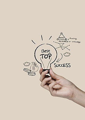 PSD 구름 편집 편집이미지 문자 손 영어 백그라운드 돈 비즈니스 전구 텍스트 포토일러 아이디어 한손 한명 들기 타이포그라피 신체부위 금융 경제 동전 돈다발 디지털합성 합성 이미지편집 자연요소 1 컨셉 모션 사람 재산 파일형식