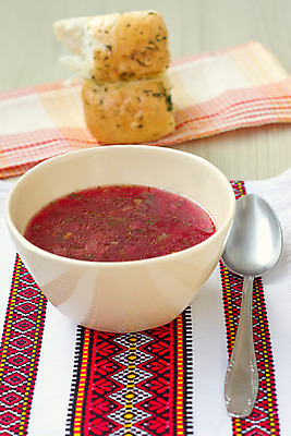 포토 JPG 해외이미지 전통 접시 유럽 문화 음식 빵 채소 마늘 요리 인종 사람없음 빨간색 컬러풀 숟가락 보라색 식사 저녁식사 흰색 시골 뜨거움 고명 수프 두루마리 크림 향신료 토핑 동쪽 점심식사 경단 비트 우크라이나 전국 핸드메이드 해외202004 해외포토 식기 나라 컬러 수저 사람 방향 향미료 파일형식 이미지허브