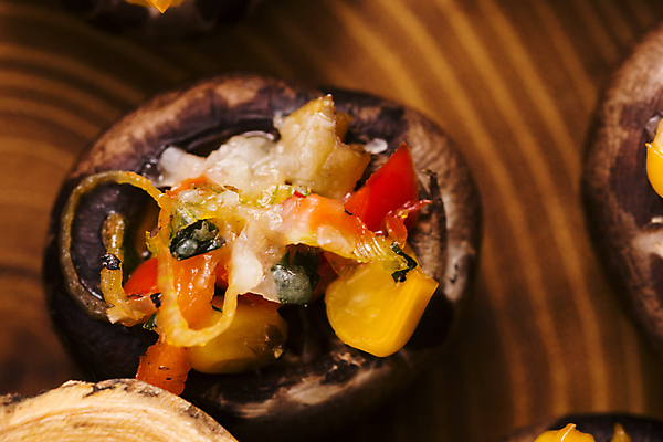 포토 JPG 해외이미지 음식 토마토 채소 재료 자연 치즈 건강 육류 요리 사람없음 갈색 식사 버섯 침묵 신선 맛 그릴 먹기 오브젝트 유기농 폭식 식용 채식주의자 해외202004 해외포토 웰빙 컬러 컨셉 식재료 모션 주방용품 유제품 소리 생태계 채식 파일형식 이미지허브