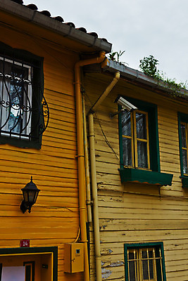 포토 JPG 해외이미지 건축양식 출입구 거리 주택 이스탄불 사람없음 컬러풀 문 침묵 골동품 도시 역사 좁은 연립주택 칠면조 이웃 옛날 특별함 해외202004 해외포토 건축 컬러 컨셉 조류 건물 소리 파일형식 튀르키예 이미지허브