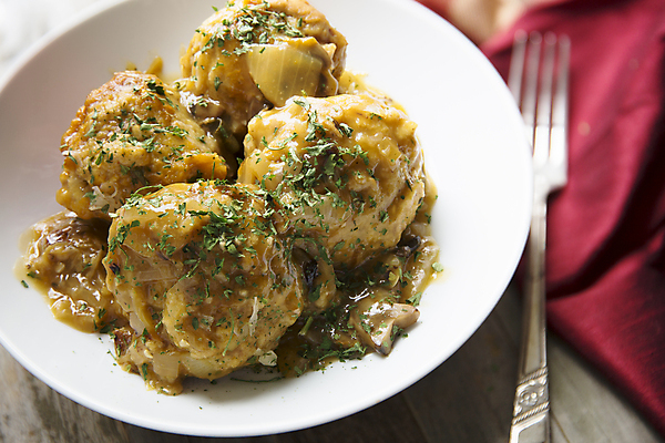 포토 JPG 해외이미지 전통 유럽 음식 빵 공 파슬리 요리 사람없음 식사 저녁식사 버섯 신선 오스트리아 점심식사 경단 채식주의자 핸드메이드 바이에른사람 해외202004 해외포토 나라 채소 채식 파일형식 이미지허브