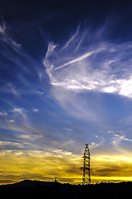 포토 JPG 해외이미지 구름 실루엣 산업 선 하늘 미래 프레임 사람없음 파란색 노란색 환경 탑 검은색 힘 황혼 일몰 새벽 황금 전염 철탑 분배 생태학 공급 해외202004 해외포토 자연요소 건축물 교육 컬러 컨셉 촬영기법 노을 질병 감염 파일형식 이미지허브