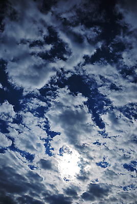 포토 JPG 해외이미지 구름 패턴 자연 하늘 바람 날씨 사람없음 야외 여름 파란색 빛 햇빛 태양 일출 환경 맑음 일몰 자유 흰색 오픈 예수 장면 공상 천국 솜털 스카이라인 오존 천창 완전 해외202004 해외포토 자연요소 계절 컬러 컨셉 무늬 노을 신_종교 생태계 파일형식 이미지허브