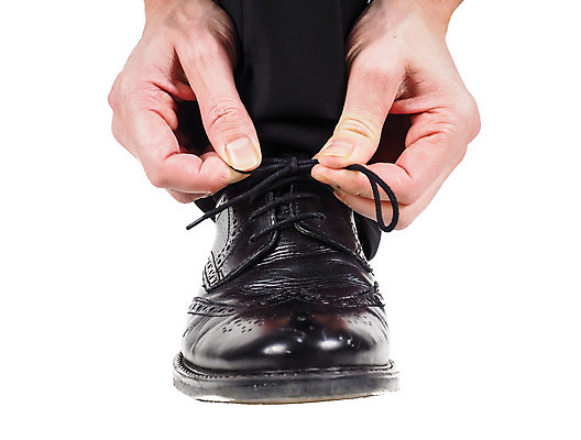 포토 JPG 해외이미지 백인 손 옷 남자 줄 백그라운드 신발 비즈니스 바지 넥타이 양말 관리 사람 성인 사람없음 유행 검은색 흰색 잡기 비즈니스맨 당기기 가죽 오브젝트 활 고립 양발 운동화끈 정중 해외202004 해외포토 서양인 잡화 컬러 컨셉 모션 하의 신체부위 끈 직장인 파일형식 이미지허브