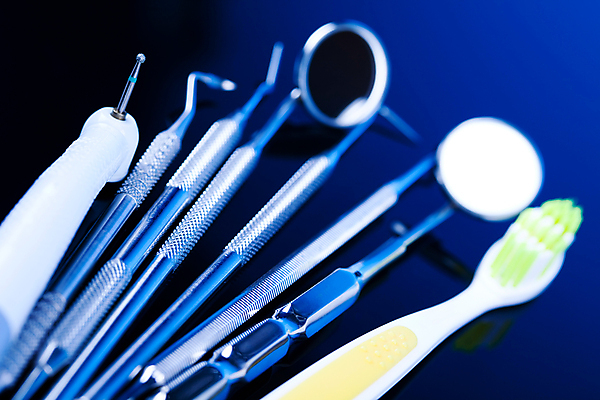 포토 JPG 해외이미지 사람없음 파란색 칫솔 치과용품 해외202004 구강거울 해외포토 컬러 위생용품 의료용품 파일형식 이미지허브