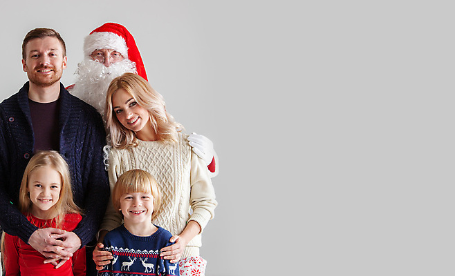 포토 JPG 해외이미지 백인 여자 행복 어린이 백그라운드 컨셉 크리스마스 겨울 가족 포옹 엄마 휴가 새해 미소 사람 소년 여러명 빨간색 산타클로스 놀람 기쁨 회색 축하 아빠 12월 옛날 카피스페이스 클라우스 해외202004 해외포토 서양인 계절 기념일 남자 감정 컬러 다수 관계 안기 표정 공백 날짜 파일형식 이미지허브