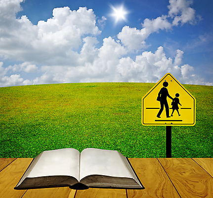 포토 JPG 해외이미지 구름 공원 교육 종이 여행 컨셉 밭 학교 교통시설 탁자 하늘 바닥 안전 풍경 사람없음 목재 책 여름 스터디 독서 태양 노란색 공백 신선 오픈 도서관 읽기 사인 도로표지판 지역 조심 옛날 해외202004 해외포토 자연요소 나무 계절 공공시설 도로 컬러 가구 교통 농업 재료 모션 학습 표지판 시설 파일형식 이미지허브