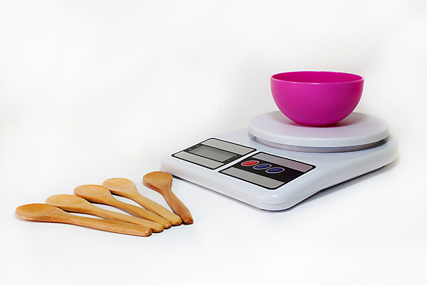 포토 JPG 해외이미지 모양 아이콘 라이프스타일 디자인 음식 스포츠 백그라운드 다이어트 과일 일러스트 새로움 주택 건강 저울 사람없음 초록색 세트 운동 약 금속 디지털 주방 목욕 장비 욕실 흰색 원형 사과 정상 몸무게 측정 오브젝트 그림 눈금 전자 나무숟가락 리빙 덩어리 고립 돌봄 해외202004 해외포토 도형 컬러 컨셉 의학 모션 재질 건물 생활 숟가락 청결 파일형식 이미지허브