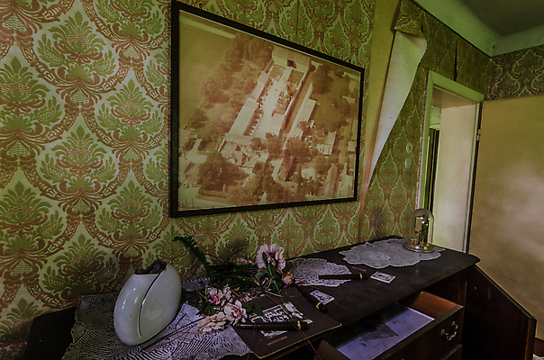 포토 JPG 해외이미지 벽 건축양식 창문 주택 이야기 사람없음 건물 탐험 역사 빌라 천연기념물 발견 떠남 무인 옛날 파멸 해외202004 해외포토 건축물 건축 컨셉 모션 파일형식 소멸 이미지허브