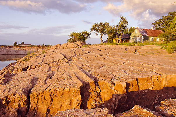 포토 JPG 해외이미지 계절 산업 지구 모래 여행 백그라운드 패턴 자연 하늘 날씨 건조 풍경 사람없음 물 여름 환경 일몰 업무 저녁 땅 부식 질감 땅바닥 채석 해외202004 해외포토 자연요소 무늬 바닥 노을 작업 야간 생태계 파일형식 이미지허브