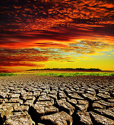포토 JPG 해외이미지 구름 지구 백그라운드 자연 하늘 아침 건조 풍경 사람없음 야외 여름 빛 글로벌 햇빛 태양 갈색 일출 환경 일몰 흙 사막 광선 죽음 뜨거움 균열 저녁 갈증 땅 장면 지역 진흙 가뭄 내추럴 땅바닥 생태학 재앙 수평선 해외202004 해외포토 주간 자연요소 계절 교육 컬러 모션 날씨 바닥 노을 야간 생태계 파일형식 이미지허브