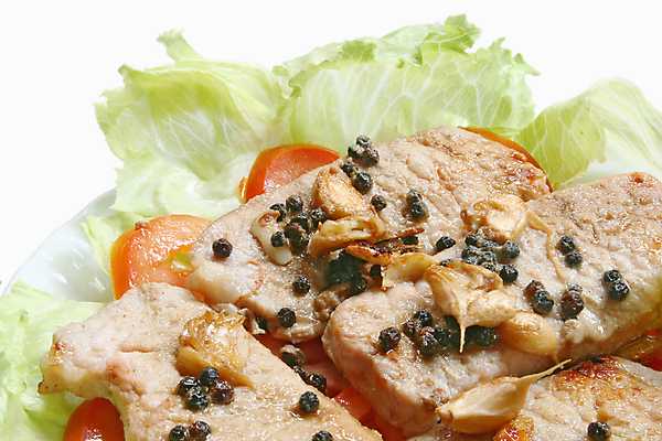 포토 JPG 해외이미지 동물 음식 조각 토마토 채소 부분 탁자 근육 마늘 육류 돼지고기 스테이크 요리 사람없음 빨간색 식당 검은색 저녁식사 샐러드 신선 닫기 그릴 자르기 향신료 준비 매움 햄 날것 슬라이스 향료 후추 판 말뚝 단백질 해외202004 해외포토 컬러 가구 식재료 모션 주방용품 서양음식 상점 식사 맛 향기 냄새 영양소 향미료 파일형식 이미지허브