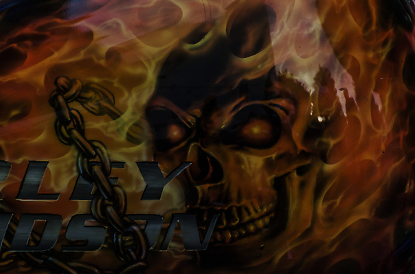 포토 JPG 해외이미지 디자인 산업 스포츠 자동차 안전 사람없음 페인트 장비 운전 오토바이 바퀴 작업실 클래식 수리 휘발유 헬멧 청소 타이어 쇼 모터 해외202004 해외포토 육상교통 컨셉 모션 바이크 석유 보호장비 파일형식 이미지허브