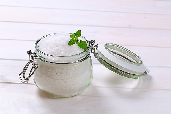 포토 JPG 해외이미지 재료 휴식 사람없음 스파 허브 피부관리 밀폐용기 입욕소금 해외202004 해외포토 식물 컨셉 뷰티 미용용품 용기_그릇 소금 파일형식 이미지허브