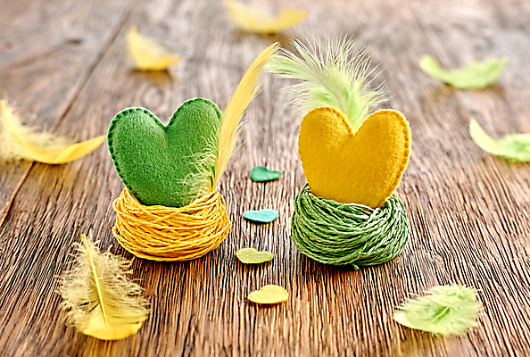 포토 JPG 해외이미지 커플 행복 결혼 백그라운드 컨셉 가족 결혼식 휴가 발렌타인데이 선물 사랑 사람없음 목재 장식 초록색 노란색 수확 하트 인사 신용카드 둥지 깃털 2월 강렬 특별함 펠트 핸드메이드 해외202004 해외포토 모양 나무 감정 컬러 농업 재료 관계 데이이벤트 이벤트 금융 예절 날짜 파일형식 천_직물 이미지허브