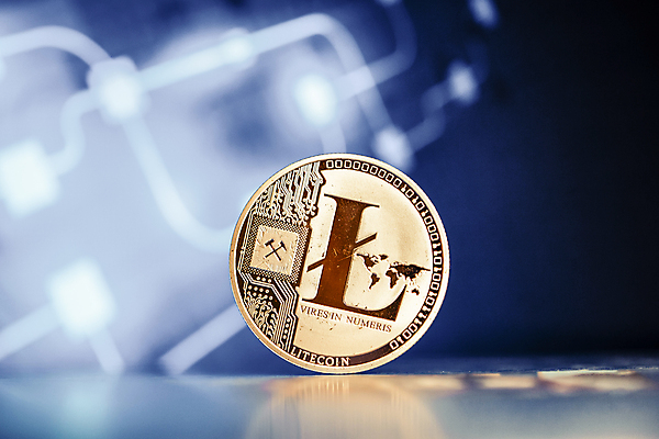 포토 JPG 해외이미지 비즈니스 사람없음 경제 디지털 동전 네트워크 시장 암호 발굴 심볼 투자 전자상거래 가상화폐 해외202004 해외포토 돈 파일형식 이미지허브