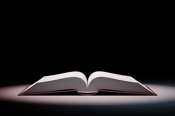 포토 JPG 해외이미지 검은배경 조명 실내 사람없음 책 빛 어둠 오브젝트 스포트라이트 해외202004 해외포토 백그라운드 내부 검은색 파일형식 이미지허브