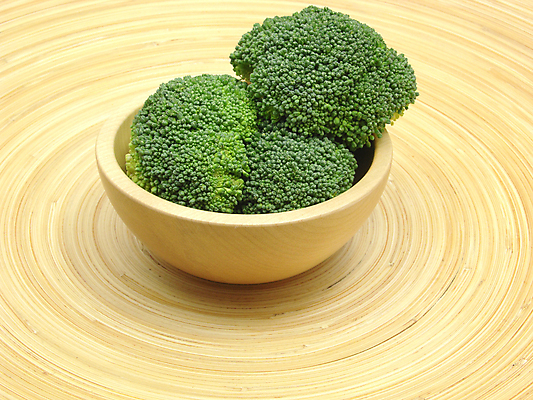 포토 JPG 해외이미지 접시 음식 백그라운드 채소 재료 사람없음 목재 초록색 조미료 사발 브로콜리 대나무 생태계 양배추 날것 비건 해외202004 해외포토 나무 식기 컬러 사기그릇 채식주의자 향미료 파일형식 이미지허브