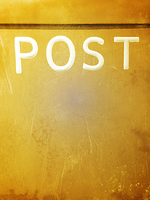 포토 JPG 해외이미지 전통 백그라운드 사람없음 세로 상자 노란색 금속 수확 흰색 편지 부식 복고 옛날 편지쓰기 해외202004 해외포토 컬러 농업 재질 기록 파일형식 이미지허브