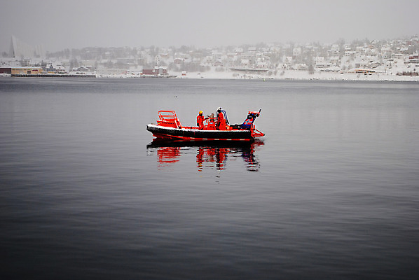 포토 JPG 해외이미지 노르웨이 경비 사람없음 항구 보트 구출 경찰 보안 함선 해군 해외202004 해외포토 직업 유럽 배_교통 교통시설 군대 안전 도움 보호 파일형식 이미지허브