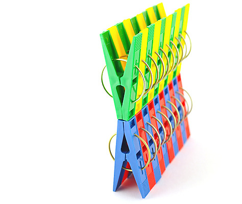 포토 JPG 해외이미지 옷 선 가사 주택 집게 사람없음 빨간색 초록색 파란색 세트 노란색 흰색 잡기 그룹 작음 플라스틱 오브젝트 클립 빨래집게 고립 해외202004 해외포토 컬러 모션 재질 건물 크기 파일형식 이미지허브