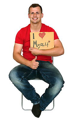 포토 JPG 해외이미지 백인 라이프스타일 남자 행복 유럽 컨셉 갈색머리 사랑 한명 사람 앉기 20대 성인 빨간색 기쁨 흰색 청바지 표현 잡기 최고 사인 보여주기 고립 해외202004 해외포토 서양인 1 헤어스타일 감정 나라 컬러 바지 모션 청년 생활 파일형식 이미지허브