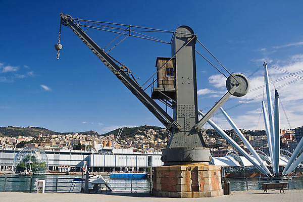 포토 JPG 해외이미지 유럽 바다 여행 비즈니스 교통시설 하늘 주택 풍경 사람없음 건물 물 파란색 빛 도시풍경 태양 여행객 항구 이탈리아 산책로 도시 보트 역사 컨테이너 지중해 기중기 무역 상업 포트 타운 옛날 터미널 해외202004 해외포토 자연요소 건축물 나라 산업 길 컬러 교통 배_교통 사람 중장비 시설 파일형식 이미지허브