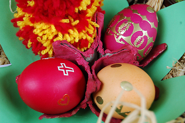 포토 JPG 해외이미지 모양 1 전통 디자인 계절 종교 음식 패턴 휴가 부활절 선물 이벤트 사람없음 장식 컬러풀 노란색 우주 계란 축제 페인트 봄 축하 잡기 붓 화려 끝 심볼 오브젝트 그림 질감 기념품 내추럴 고립 핸드메이드 해외202004 해외포토 기념일 컬러 컨셉 무늬 모션 알 파일형식 이미지허브