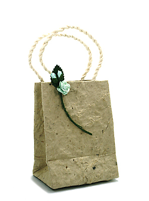 포토 JPG 해외이미지 식물 손 디자인 꽃 종이 줄기 백그라운드 잎 가방 벽지 표면 문구용품 건조 발렌타인데이 미술 사람없음 장식 파란색 장미 갈색 수확 흰색 나뭇가지 묘사 질감 복고 층 시트 내추럴 고립 옛날 핸드메이드 해외202004 해외포토 나무 잡화 컬러 농업 데이이벤트 문화예술 신체부위 오브젝트 파일형식 이미지허브