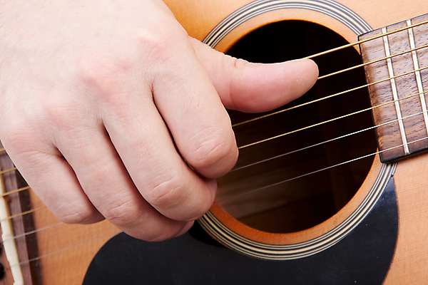 포토 JPG 해외이미지 손 줄 음악 신체 손가락 놀이 관리 사람없음 목재 음악가 기타 위치 플레이어 해외202004 해외포토 나무 직업 재료 현악기 문화예술 신체부위 파일형식 이미지허브