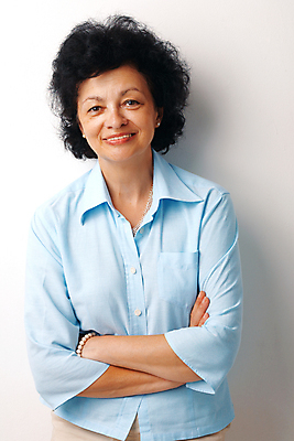 포토 JPG 해외이미지 백인 1 라이프스타일 여자 행복 할머니 백그라운드 엄마 관리 한명 사람 성인 갈색 기쁨 흰색 신선 달콤 은퇴 만족 내추럴 시민 고립 옛날 접기 조부모 해외202004 해외포토 서양인 노년 감정 컬러 가족 모션 생활 맛 국민 파일형식 이미지허브