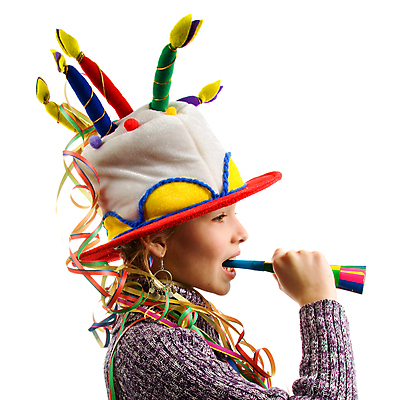 포토 JPG 해외이미지 기념일 행복 어린이 뿔 한명 파티 축제 소리 축하 생일 불기 잔치 시끄러움 고립 해외202004 해외포토 1 감정 컨셉 모션 사람 이벤트 파일형식 이미지허브