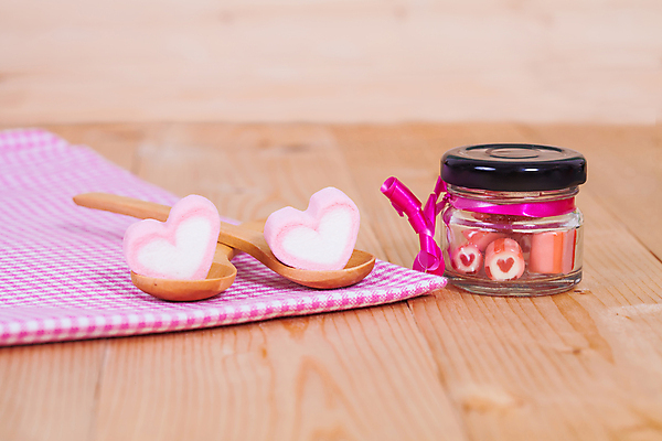 포토 JPG 해외이미지 유리병 디저트 사탕 사람없음 하트 달콤 담기 핸드메이드 해외202004 해외포토 모양 음식 모션 병_용기 맛 파일형식 이미지허브