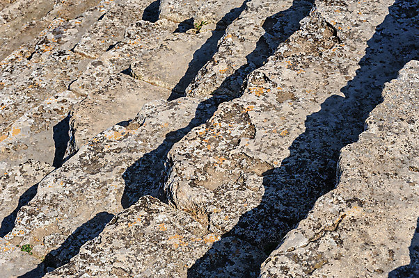 포토 JPG 해외이미지 여행 백그라운드 건축양식 휴가 유물 미술 사람없음 경기장 무대 골동품 바위 도시 시간 역사 큼 극장 지중해 폐허 드라마 콜로세움 원형경기장 칠면조 단계 그리스인 고고학 로마인 옛날 원형극장 해외202004 튀르키예 해외포토 서양인 전통 교육 건축 아시아 바다 스포츠시설 조류 문화예술 인종 돌_바위 크기 로마 파일형식 이미지허브