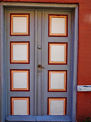 포토 JPG 해외이미지 식물 전통 외관 벽 건축양식 부동산 출입구 아파트 주택 손잡이 사람없음 건물 목재 장식 빨간색 파란색 컬러풀 갈색 문 페인트 활발 수확 골동품 도시 재산 클래식 도심 입장 묘사 복고 대문 투자 강렬 고체 솜씨 스타일 해외202004 해외포토 나무 건축물 건축 컬러 컨셉 농업 비즈니스 재료 금융 파일형식 이미지허브